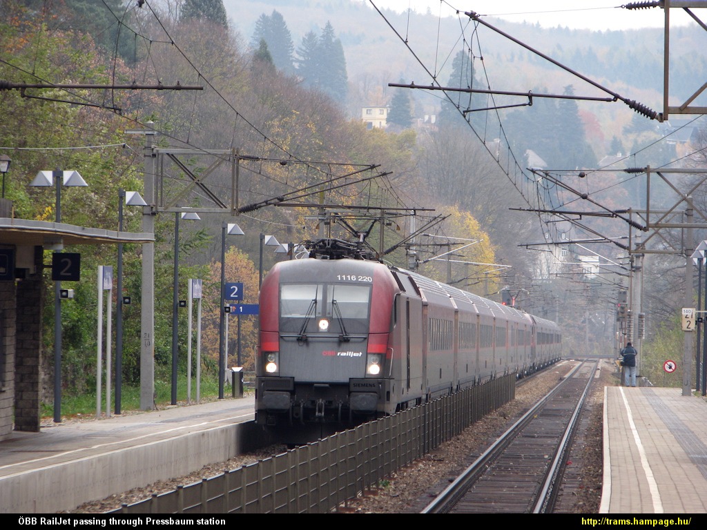http://hampage.hu/trams/forum/AlteWestbahn_RailJet_1116220_Pressbaum.jpg